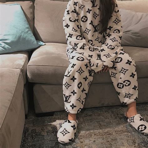 louis vuitton pajama set